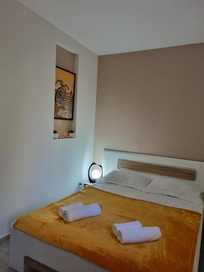 Apartments Ljubica Тиват Экстерьер фото