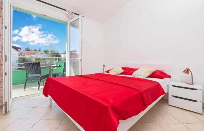 Apartments Ljubica Тиват Экстерьер фото