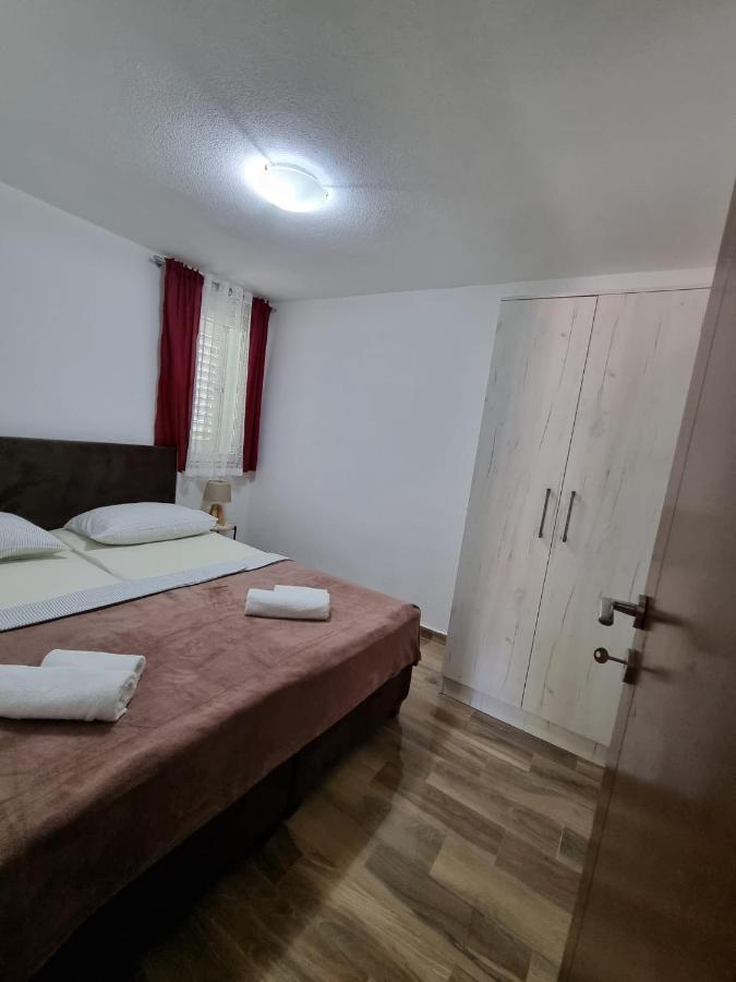 Apartments Ljubica Тиват Экстерьер фото