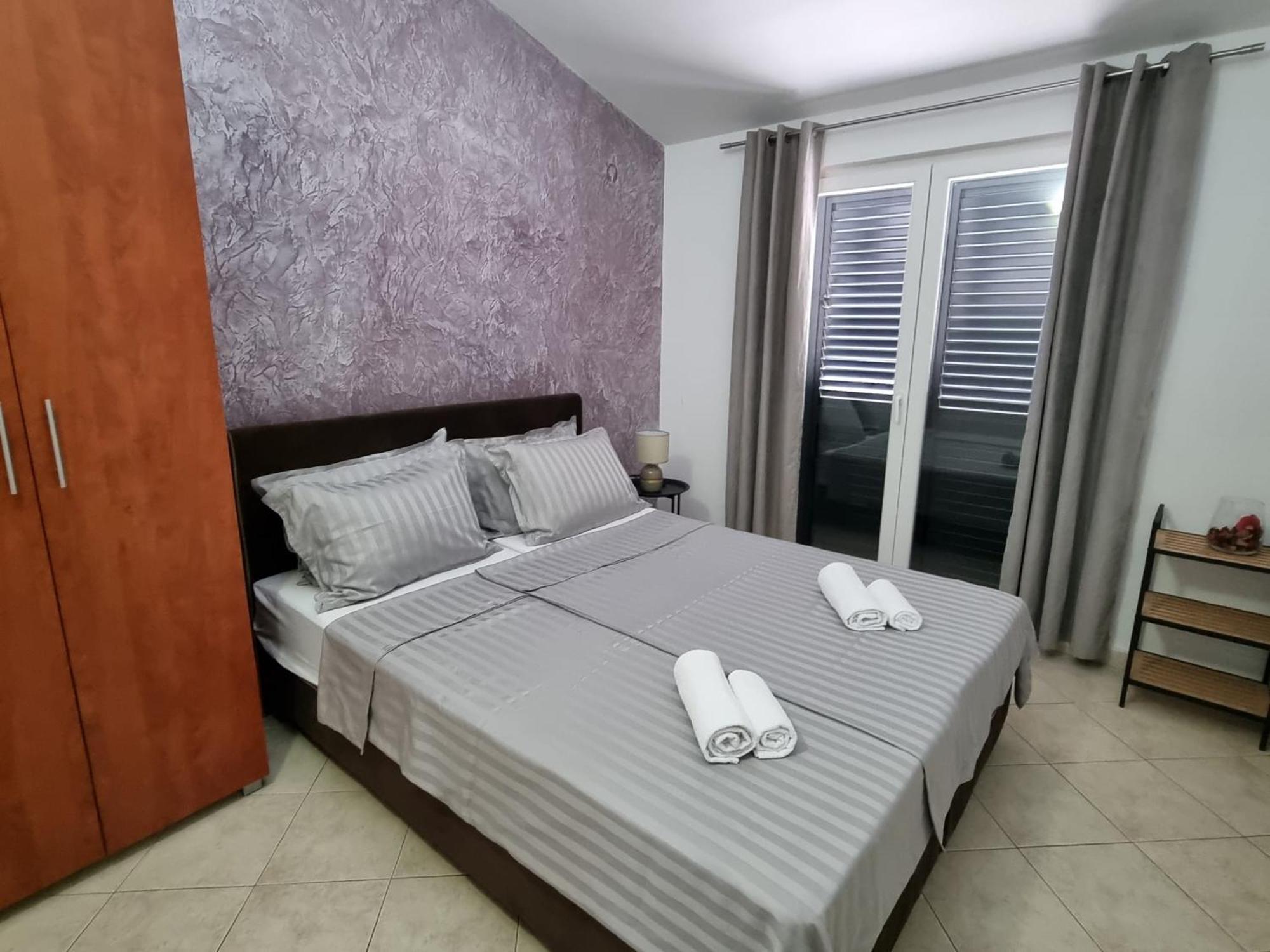 Apartments Ljubica Тиват Экстерьер фото