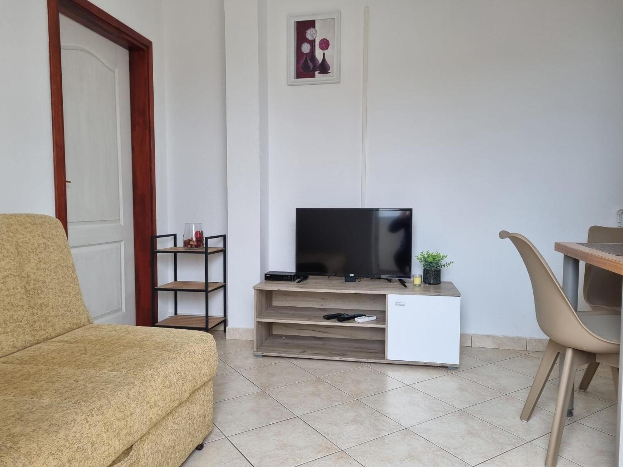 Apartments Ljubica Тиват Экстерьер фото